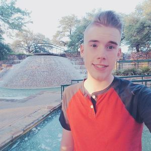 Meet your Posher, Robert